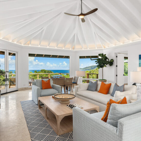 Modern Coastal Decor and interiors